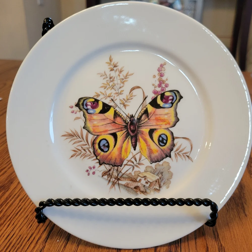 Kuba Bavaria Germany Butterfly Plate Porcelain ~ Pretty! ~ EUC ~ Nature Cottage